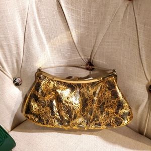 Vintage Majestic pop up handle handbag